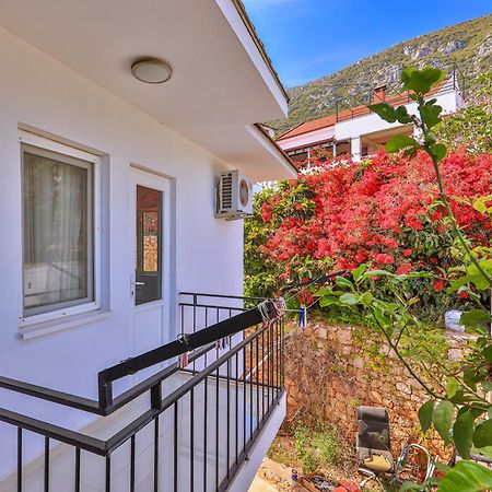 3 House Apart Kas Exterior photo