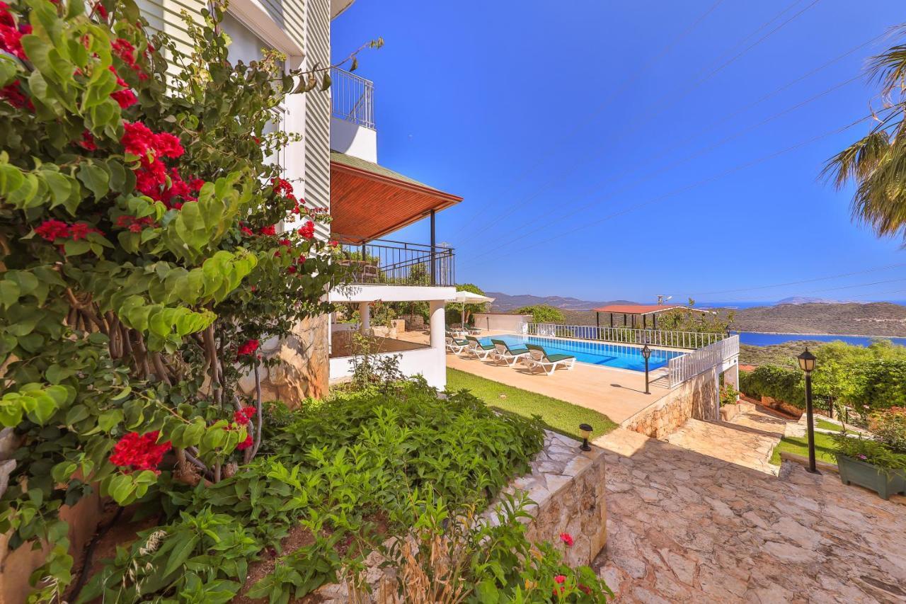 3 House Apart Kas Exterior photo